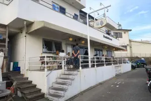 DOUBLE DOORS 七里ヶ浜店